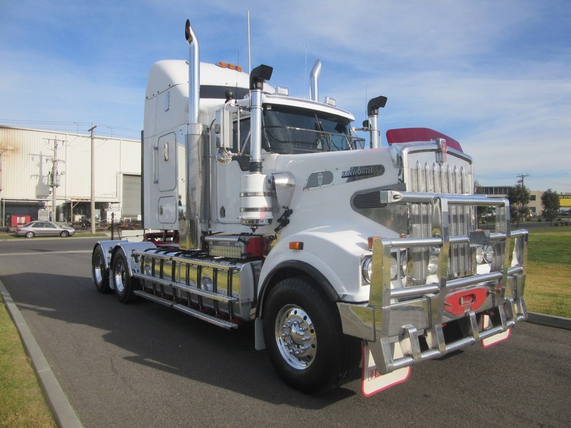 2010 KENWORTH T908 T908 Truck