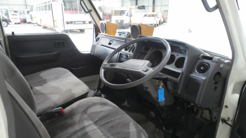 1987 TOYOTA DYNA 100 DYNA 100 Truck