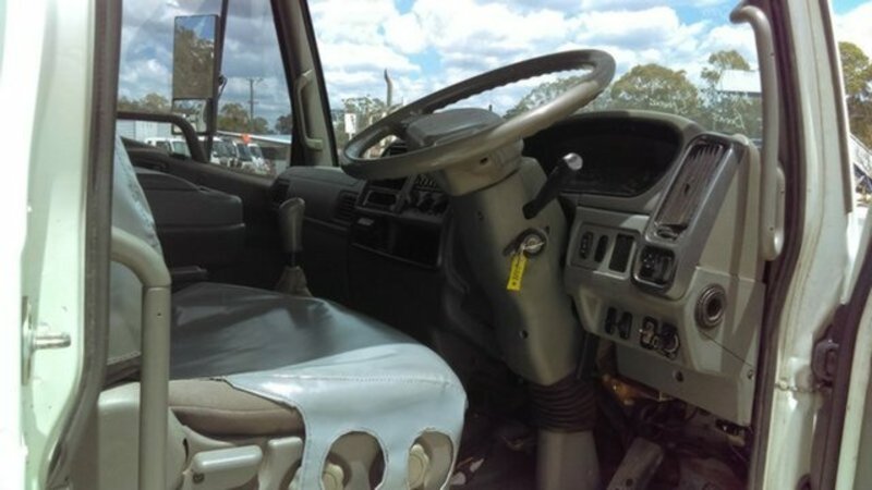 2005 FUSO Fighter FK617
