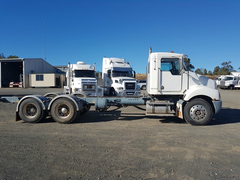 1996 KENWORTH T300 T300 Truck