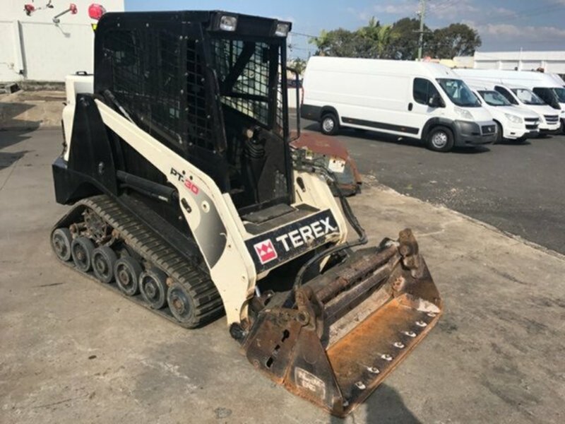 2014 TEREX PT30 SKID STEER LOADER