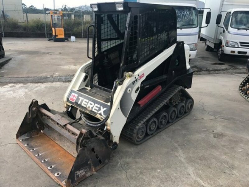 2014 TEREX PT30 SKID STEER LOADER