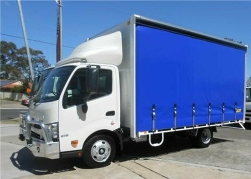2017 HINO 300 616 AUTO