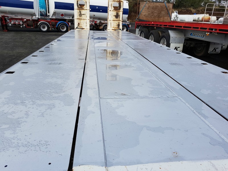 2001 Smith Tag Plant (with ramps) Tag Trailer