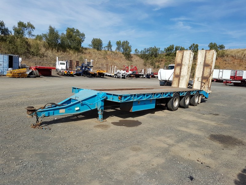 1994 JRM Trailers Tag Plant (with ramps) Pig Trailer
