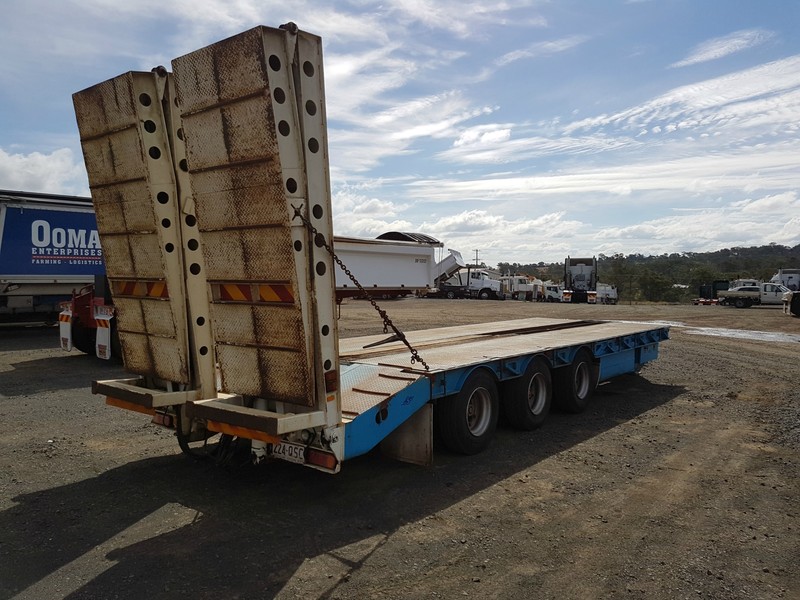 1994 JRM Trailers Tag Plant (with ramps) Pig Trailer