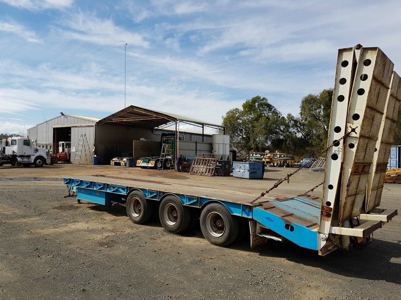 1994 JRM Trailers Tag Plant (with ramps) Pig Trailer