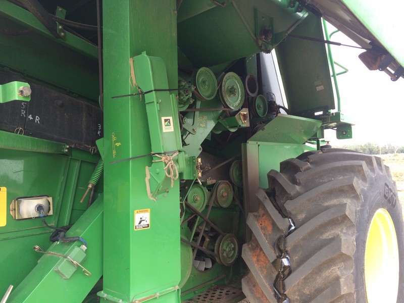 JOHN DEERE 9750 STS Harvester