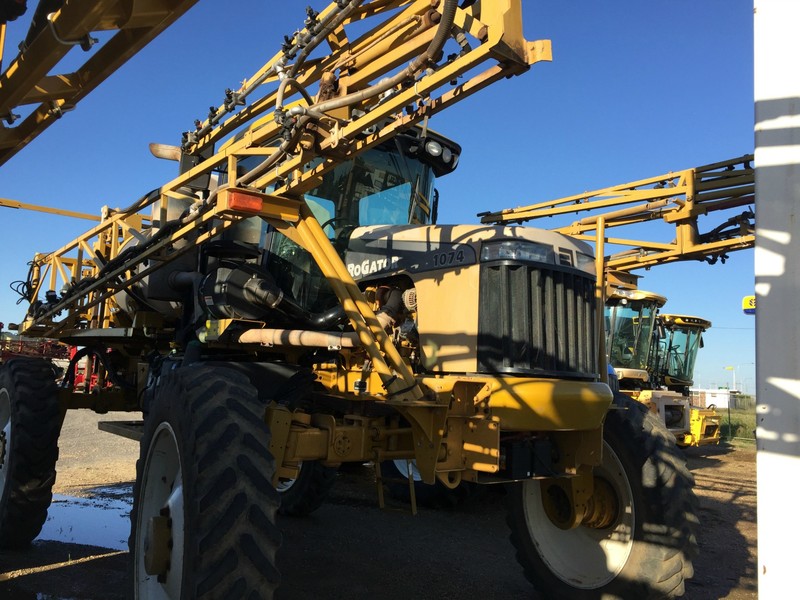 RoGator 1074 Sprayer