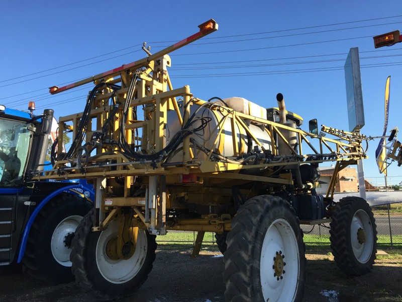 RoGator 1074 Sprayer