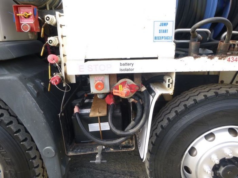 Marlin FUEL & LUBE SERVICE BODY