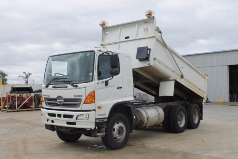 2010 HINO FM 2630-500 Series AUTO EX-COUNCIL FM 2630-500 Series Truck