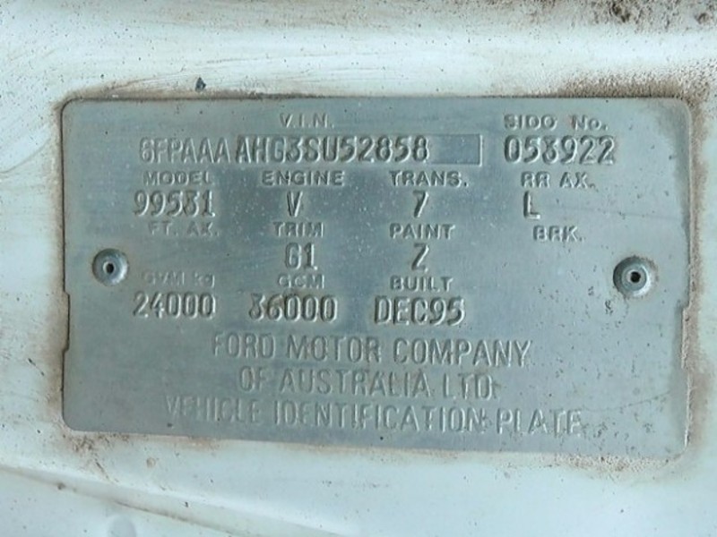 1995 FORD L8000 Louisville L8000 Truck