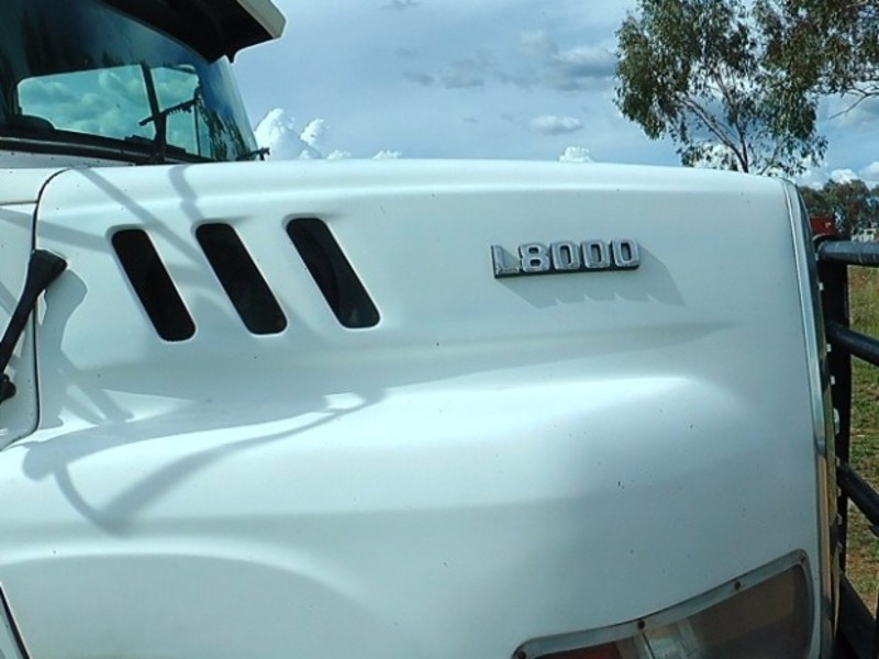1995 FORD L8000 Louisville L8000 Truck