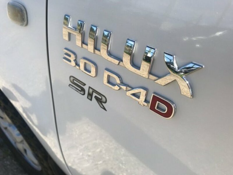 2011 TOYOTA HILUX SR (4x4) KUN26R MY11 UPGRADE