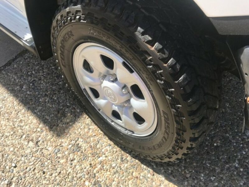 2011 TOYOTA HILUX SR (4x4) KUN26R MY11 UPGRADE