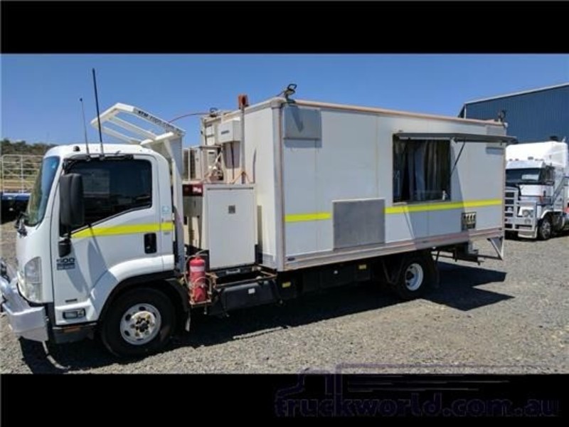 2013 ISUZU FRR500 Isuzu FRR500 Long Food Truck FRR500 Truck