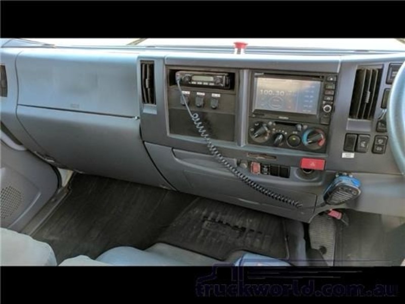 2013 ISUZU FRR500 Isuzu FRR500 Long Food Truck FRR500 Truck