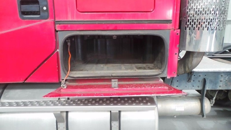 2002 IVECO Powerstar 6300 Powerstar 6300 Truck