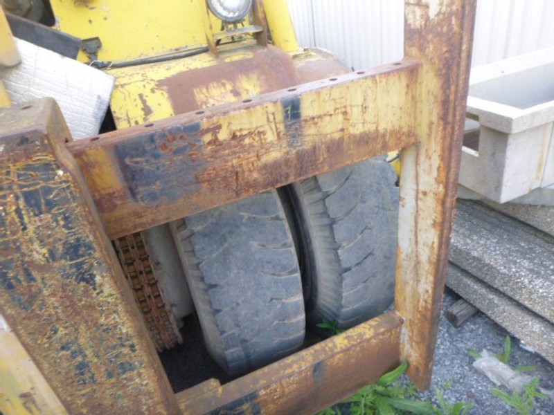 CATERPILLAR Forklift