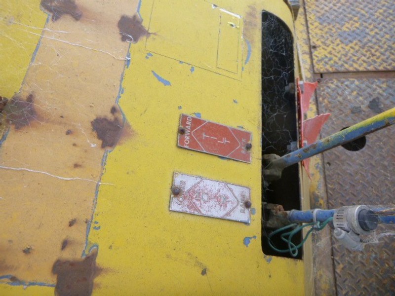 CATERPILLAR Forklift