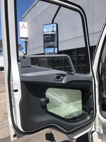 2017 FUSO Fighter 1427 FK65FMZ2RFAH Fighter 1427 Truck