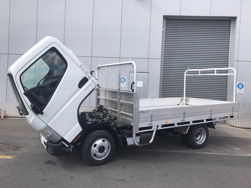 2017 FUSO Canter 515 FEA21CR3SFAC Canter 515 Truck