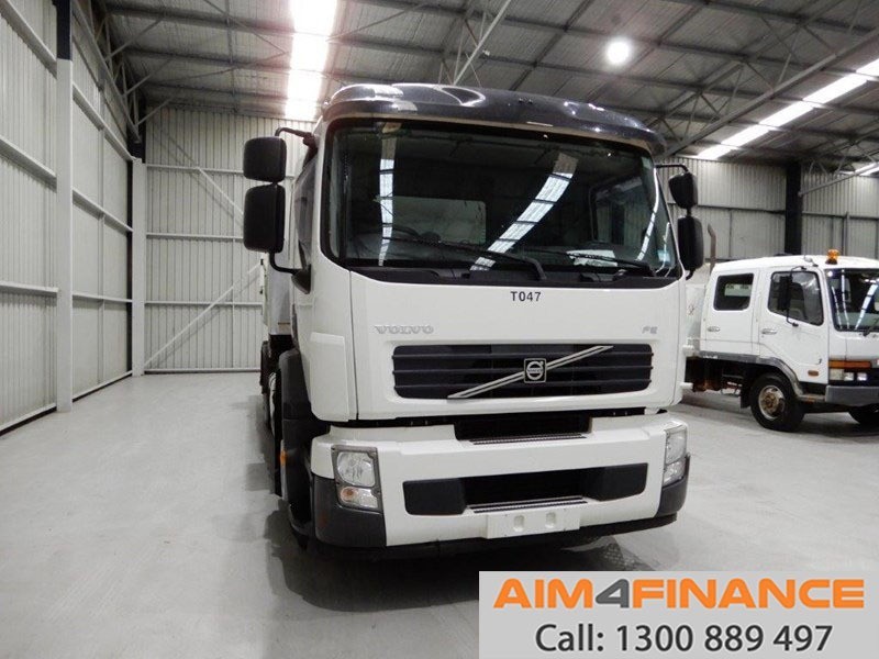 2011 VOLVO FE300340 Volvo FE300 Garbage truck FE300340 Truck