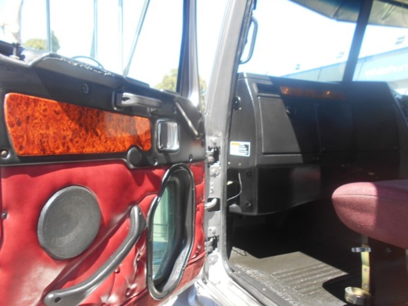 2010 WESTERN STAR 4864FX 4864FX Truck