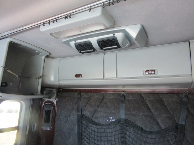 2011 FREIGHTLINER CORONADO Coronado Truck