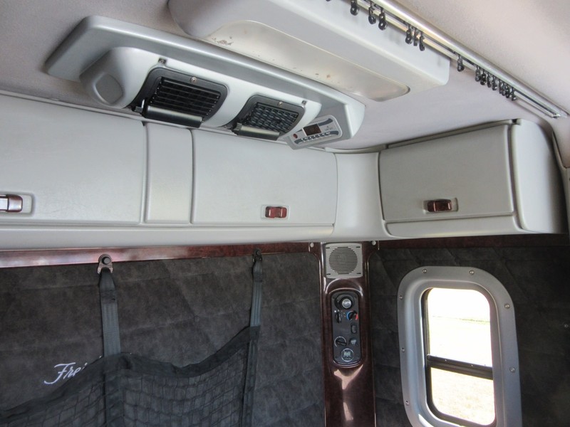 2011 FREIGHTLINER CORONADO Coronado Truck