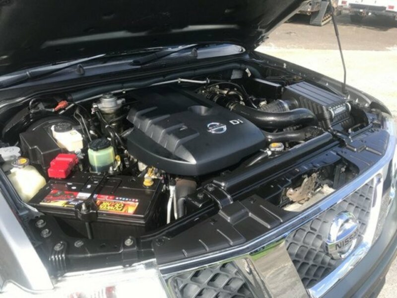 2011 NISSAN NAVARA ST (4x4) D40