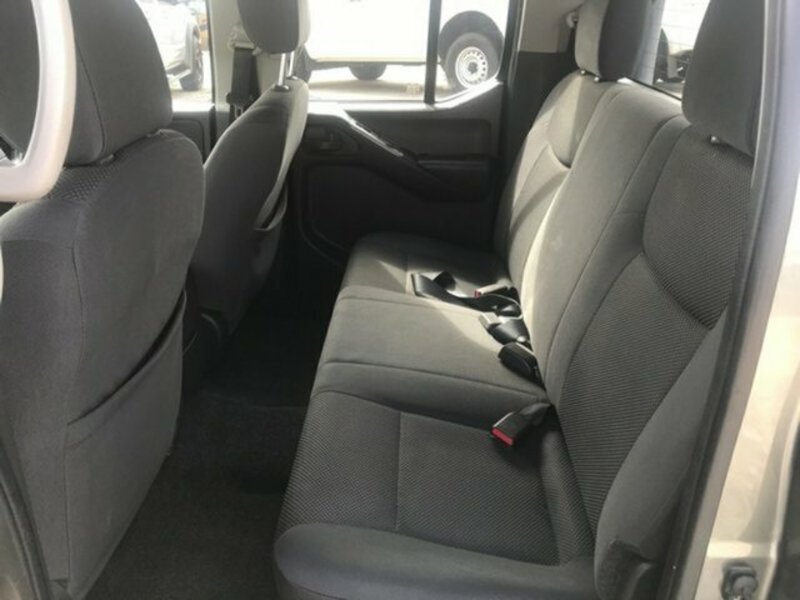 2011 NISSAN NAVARA ST (4x4) D40