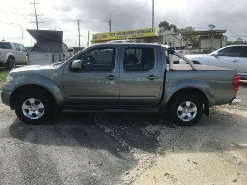 2011 NISSAN NAVARA ST (4x4) D40