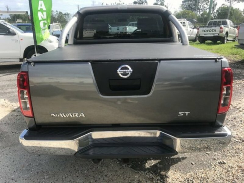 2011 NISSAN NAVARA ST (4x4) D40