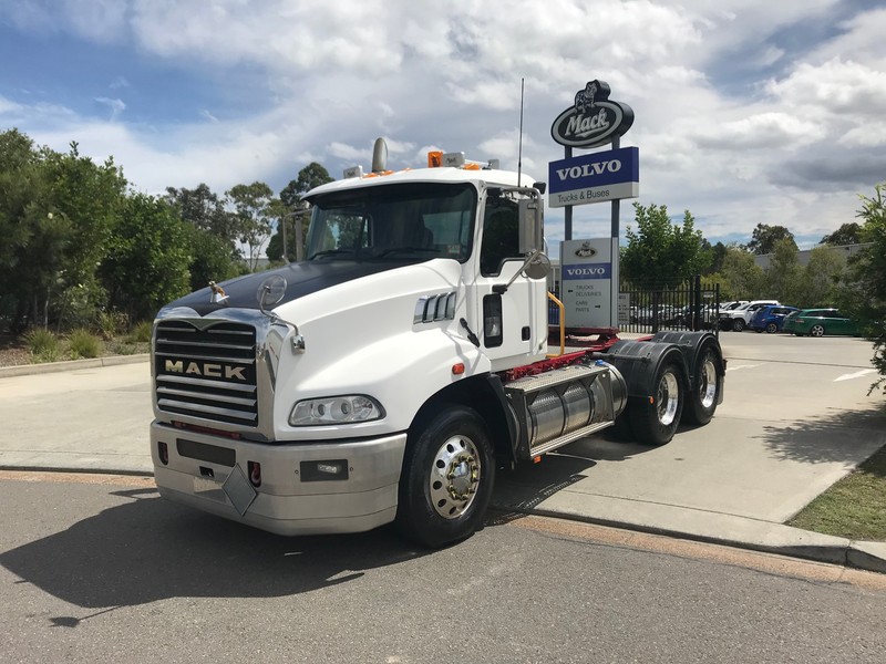 2014 MACK GRANITE Granite GRANITE Truck