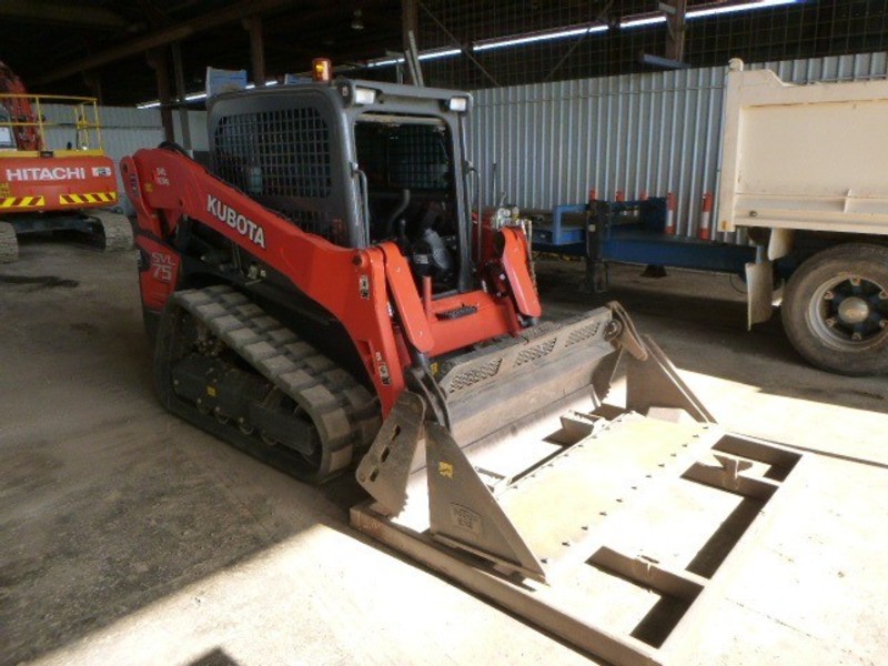 2017 KUBOTA SVL75 Tracked Skid Steer Loader