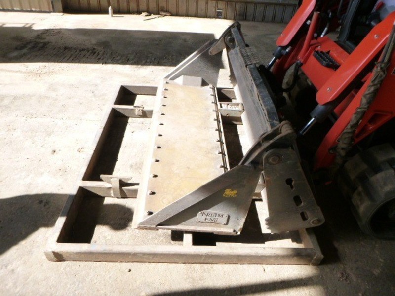 2017 KUBOTA SVL75 Tracked Skid Steer Loader
