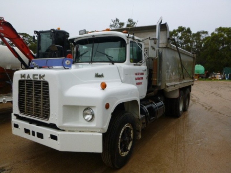 1991 MACK METRO-LINER METRO-LINER Truck