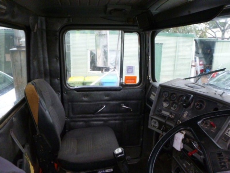 1991 MACK METRO-LINER METRO-LINER Truck