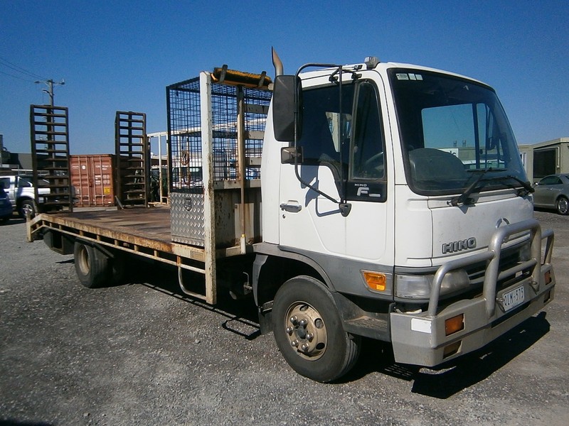 2001 HINO FC 1022-500 Series Beavertail FC 1022-500 Series Truck