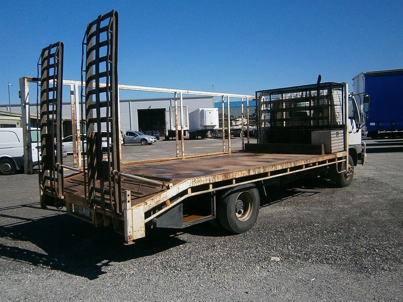 2001 HINO FC 1022-500 Series Beavertail FC 1022-500 Series Truck