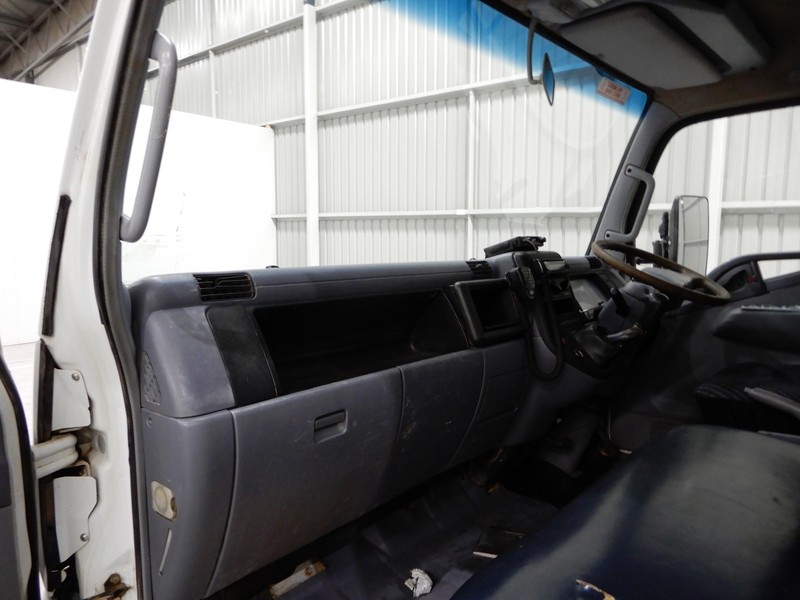 2005 FUSO Canter Canter Truck