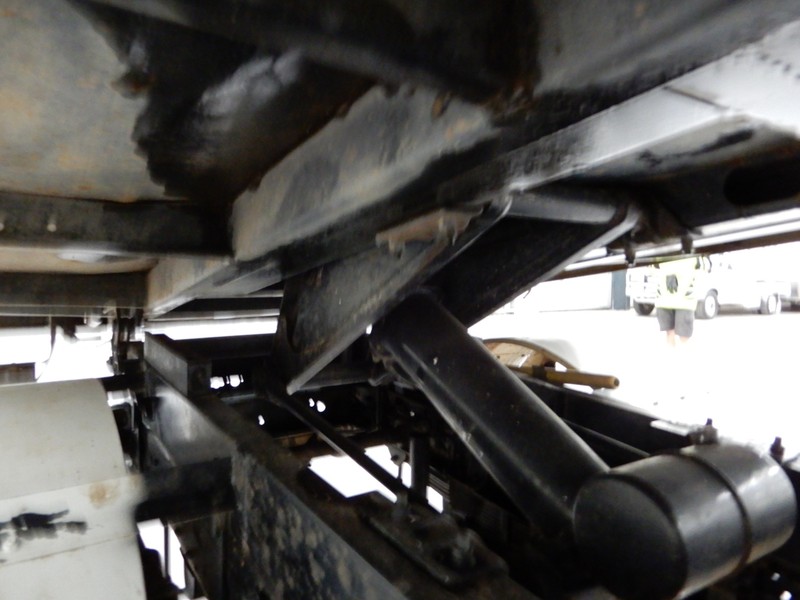 2005 FUSO Canter Canter Truck