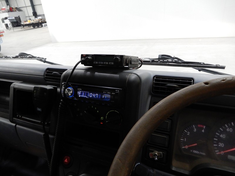 2005 FUSO Canter Canter Truck