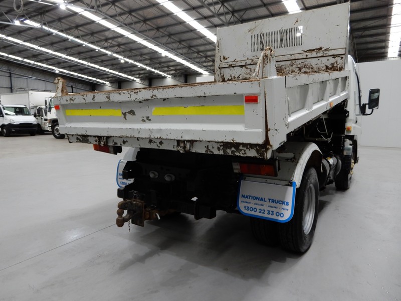 2005 FUSO Canter Canter Truck