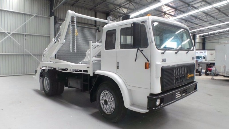 1990 INTERNATIONAL Acco 2250E Acco 2250E Truck