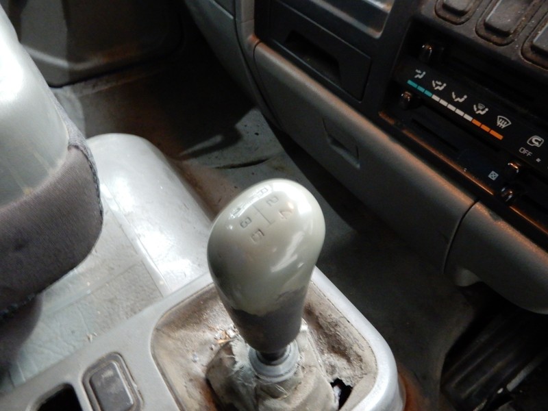 2000 MITSUBISHI FK 6.0 Fighter FK 6.0 Fighter Truck