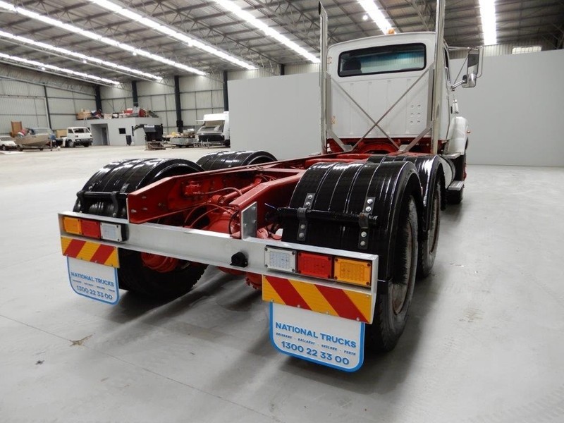1992 FORD L8000 L8000 Truck