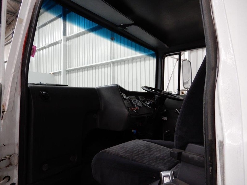 1992 FORD L8000 L8000 Truck